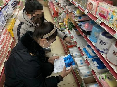 廣西查處高價(jià)售賣假冒“三無”口罩，市監(jiān)管局火速行動(dòng)查扣3萬只